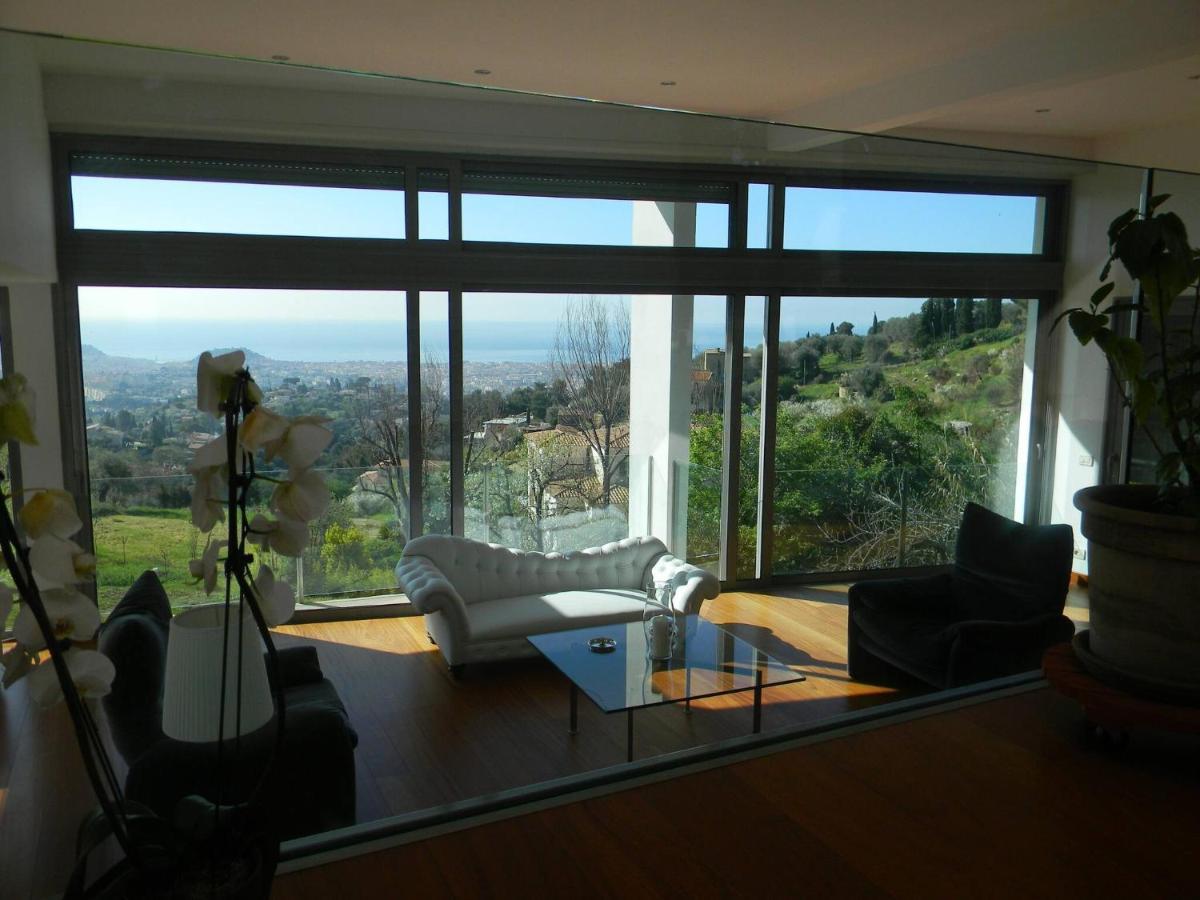 Villa Amazing Modern In
